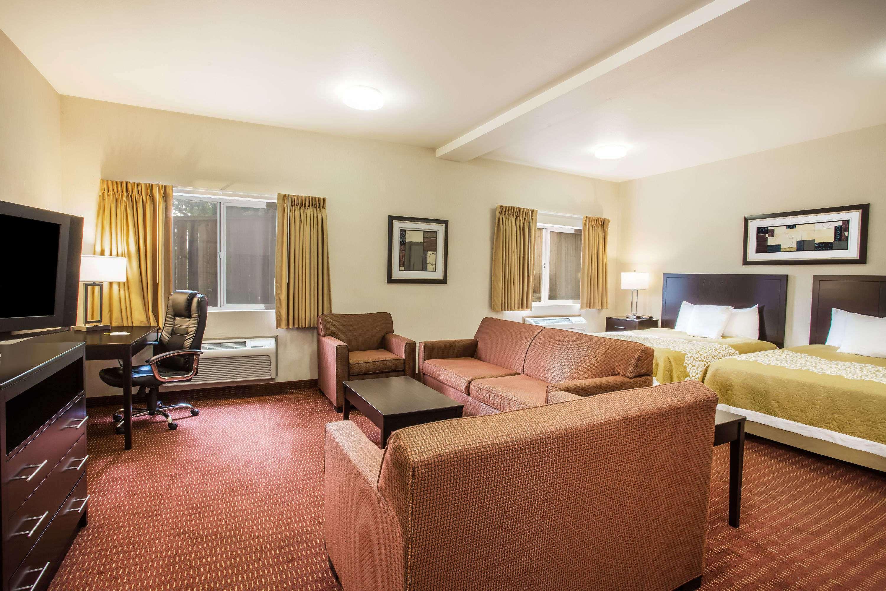 Days Inn By Wyndham Seattle Aurora Shoreline Bagian luar foto